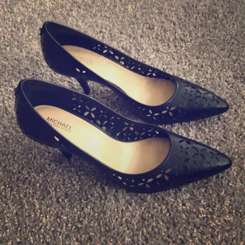 Michael Kors Black Pumps